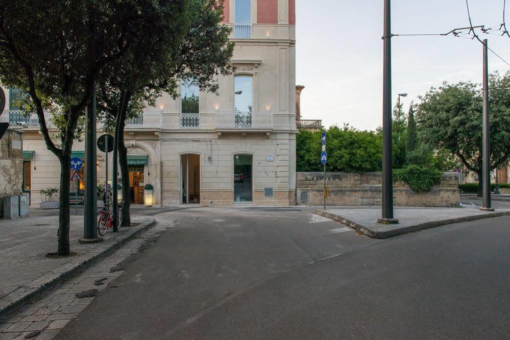 Le Bifore Charming House Lecce Exterior photo