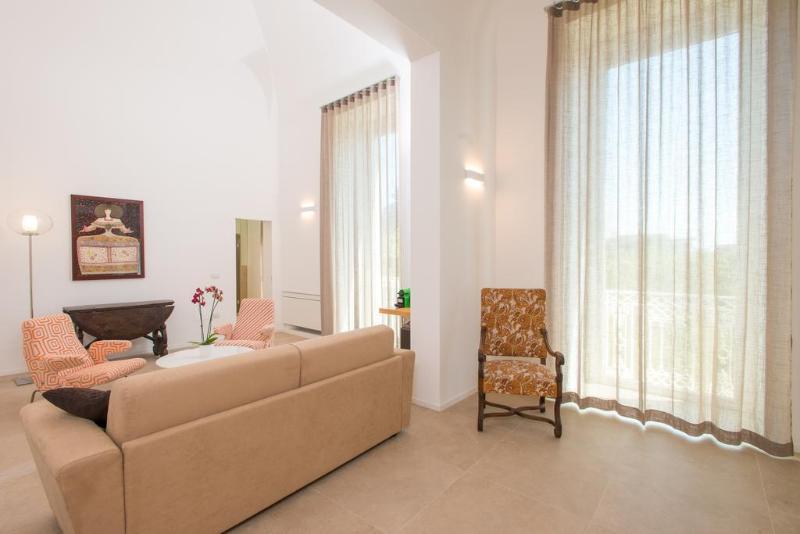 Le Bifore Charming House Lecce Exterior photo
